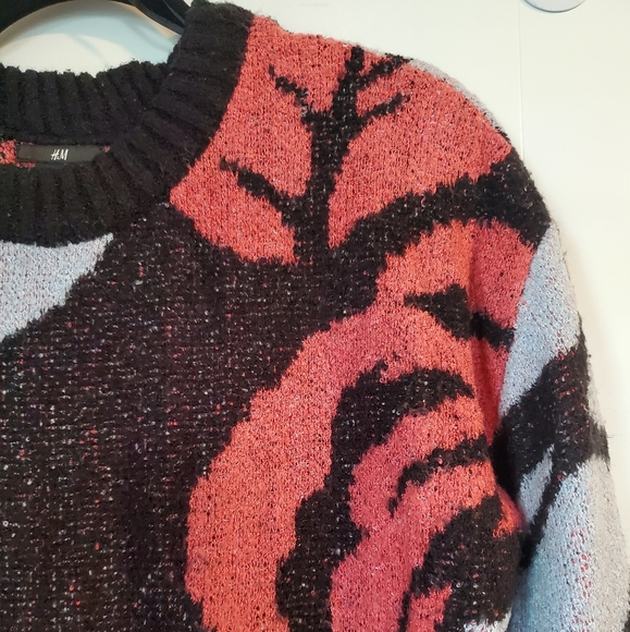 OVERSIZED FLORAL SWEATER - Picture 3 of 4